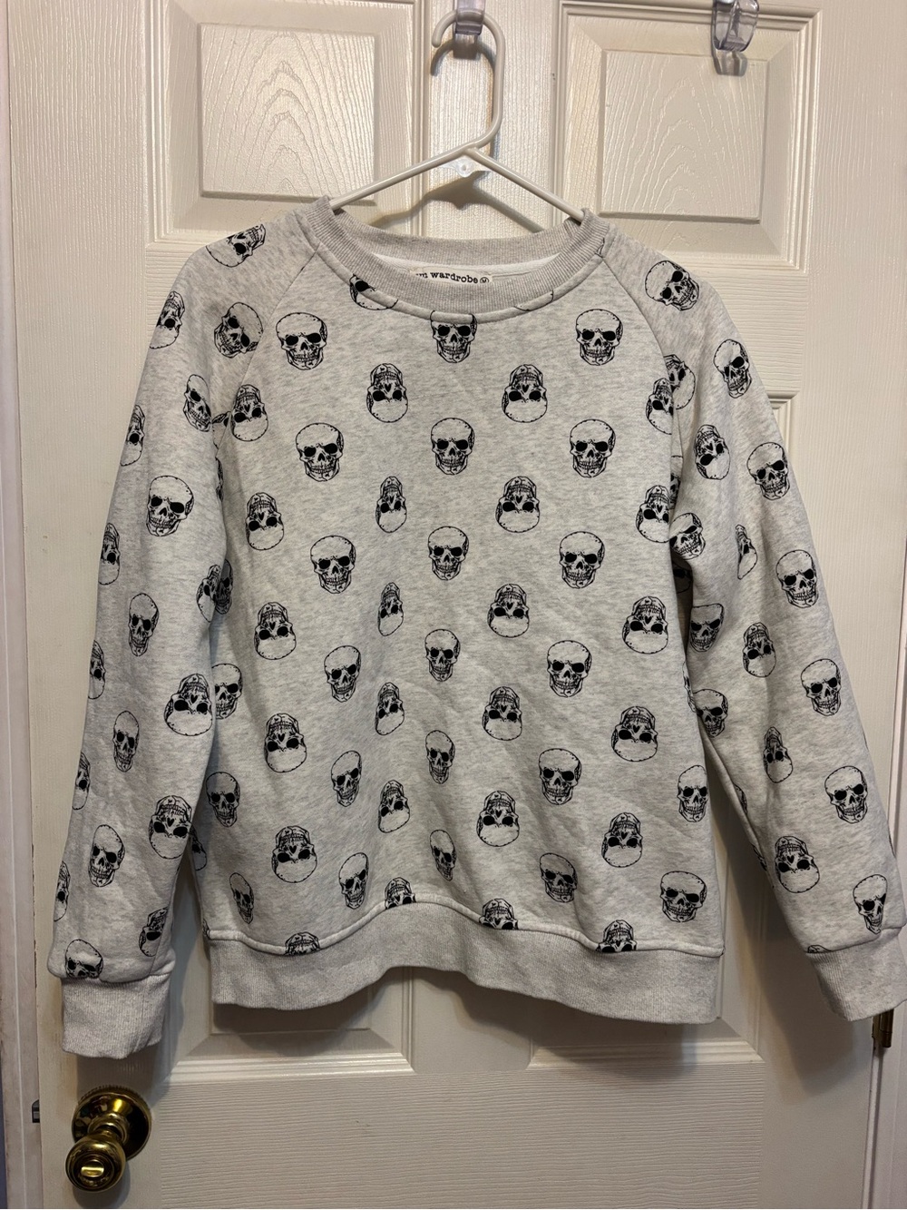 Women’s Heavyweight Skull Print Crewneck Sweatshirt - Medium